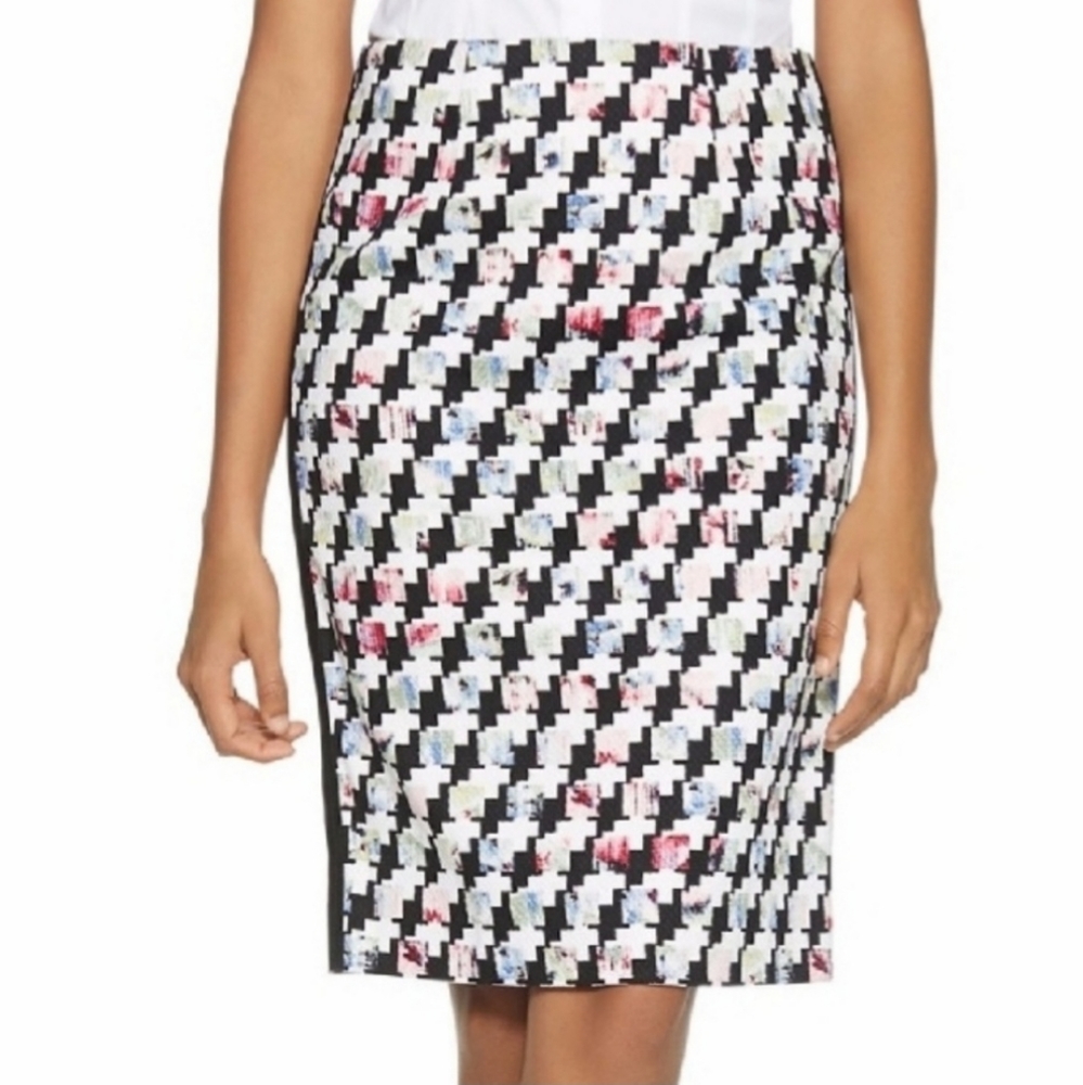 White House Black Market Houndstooth Black/White  Multicolor Pencil Skirt